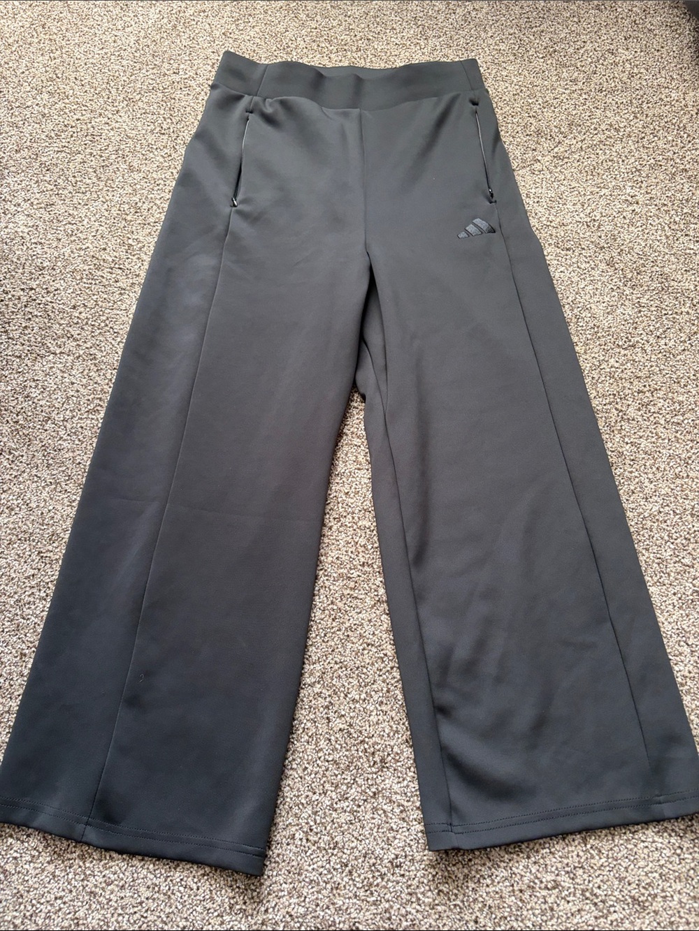 adidas women’s high waisted Black Wide-Leg cropped Jogger Pants